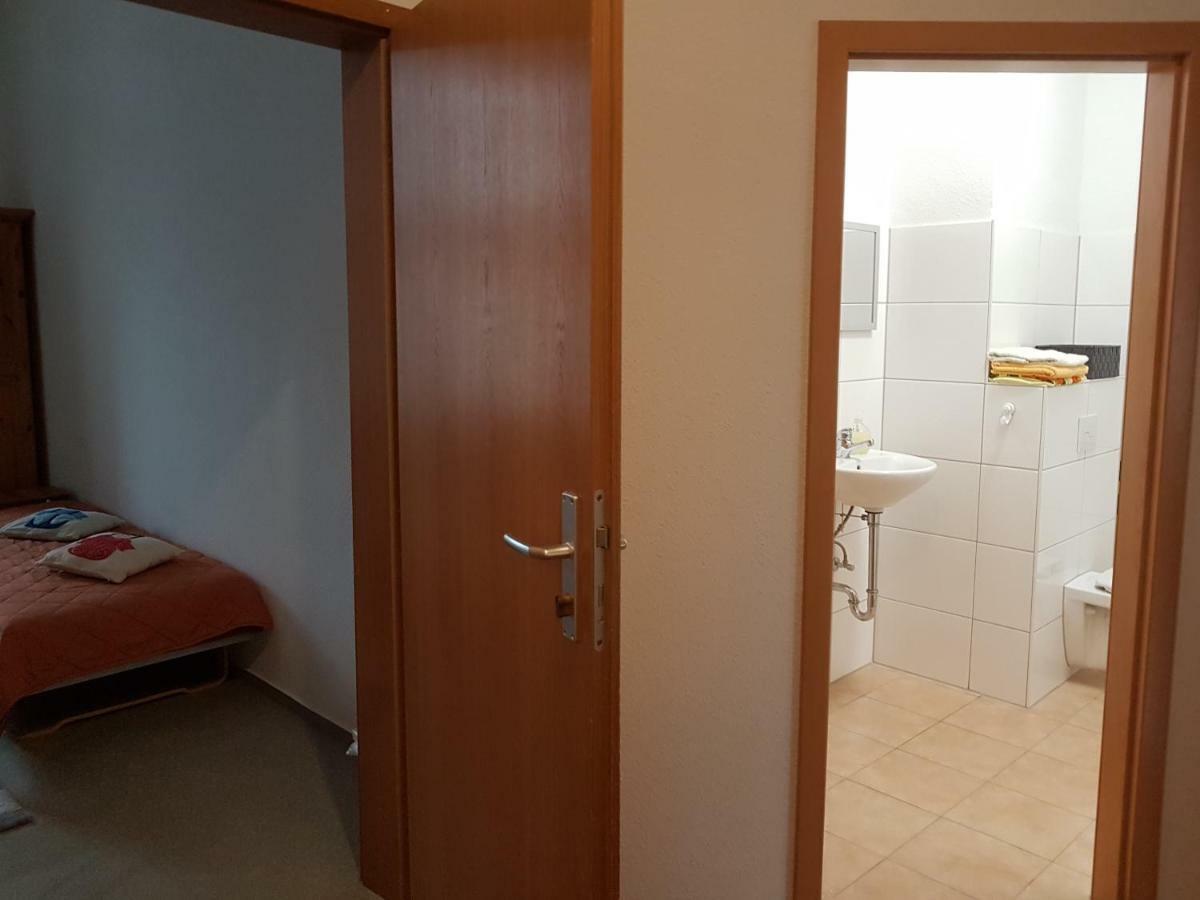 Unterkunft Einfach Und Zentral Érfurt Exterior foto